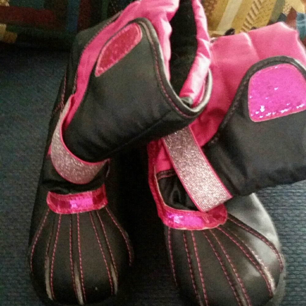 Girls winter boots